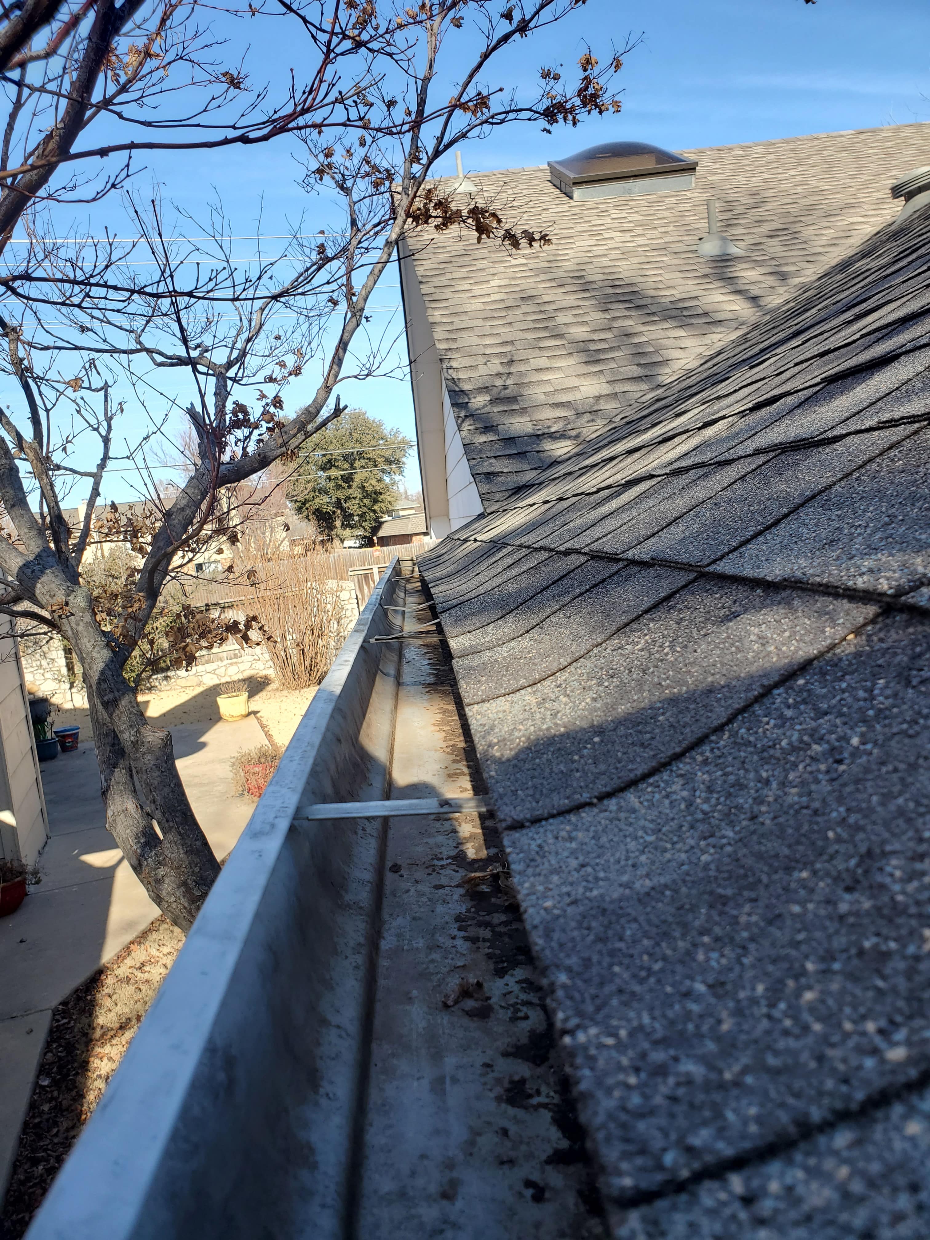 Grass & Trees, LLC Fully Insured Gutter Cleaning Service in Moore, Norman & South OKC